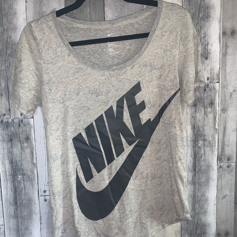 Nike tee!